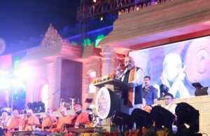 Union Home Minister and Minister of Cooperation, Shri Amit Shah unveils the statues of Lord Basaveshwara and Nadaprabhu Kempegowda in Bengaluru, Karnataka