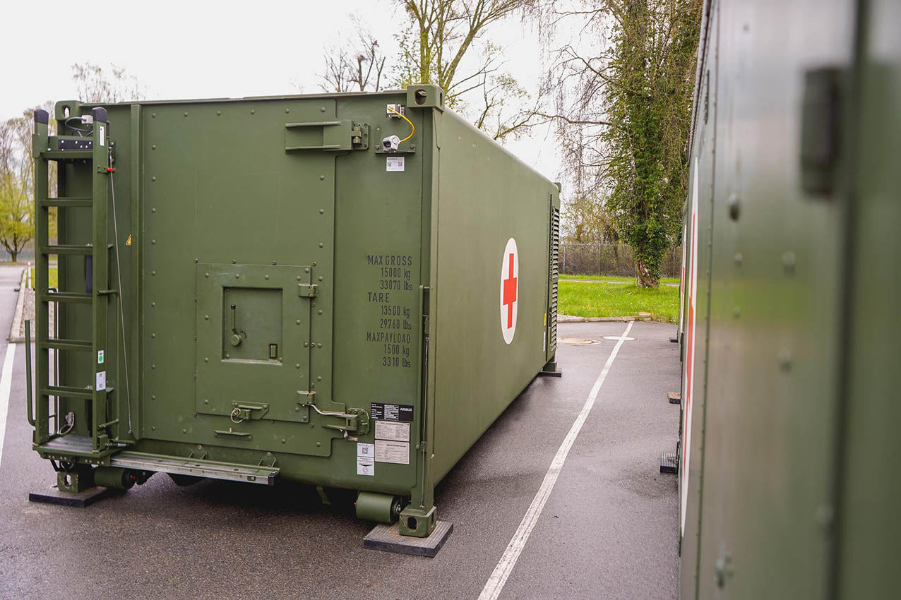 Transport, treat, save lives: Airbus delivers first protected-wounded transport container to German Armed Forces